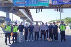 TES URINE TERHADAP PEMUDIK LEBARAN 2024 PELABUHAN PADANG BAI TES URINE TERHADAP PEMUDIK LEBARAN 2024 PELABUHAN PADANG BAI