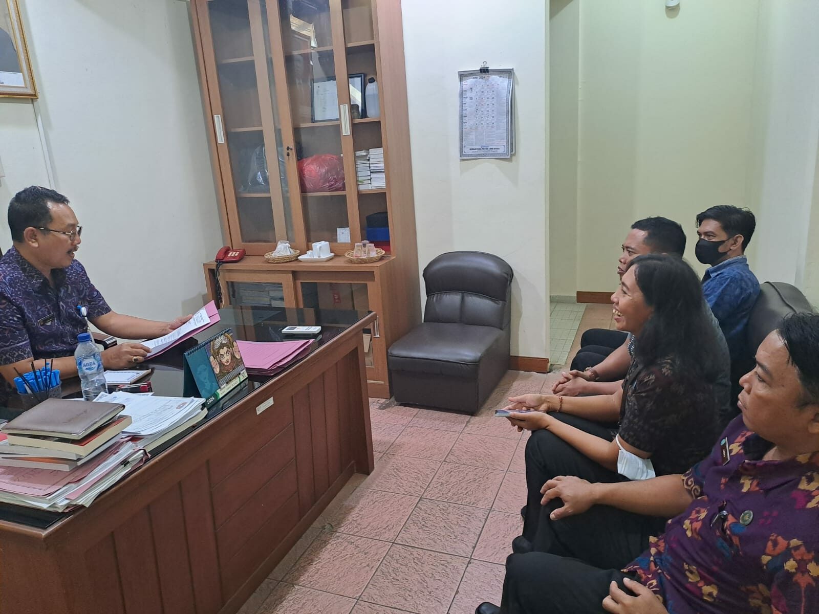 KOORDINASI DENGAN BAGIAN UMUM SETDA. KAB. KARANGASEM TERKAIT KEGIATAN P4GN DI SEKRETARIAT DAERAH. KOORDINASI DENGAN BAGIAN UMUM SETDA. KAB. KARANGASEM TERKAIT KEGIATAN P4GN DI SEKRETARIAT DAERAH.