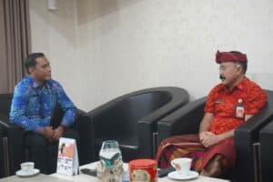 AUDIENSI BERSAMA SEKRETARIS DAERAH KABUPATEN KARANGASEM AUDIENSI BERSAMA SEKRETARIS DAERAH KABUPATEN KARANGASEM