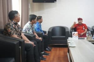 AUDIENSI BERSAMA SEKRETARIS DAERAH KABUPATEN KARANGASEM AUDIENSI BERSAMA SEKRETARIS DAERAH KABUPATEN KARANGASEM