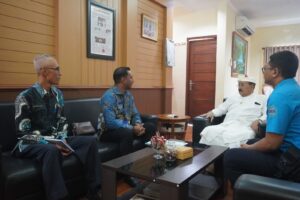 AUDIENSI KEPALA BNNK KARANGASEM DENGAN PLT BUPATI KARANGASEM AUDIENSI KEPALA BNNK KARANGASEM DENGAN PLT BUPATI KARANGASEM