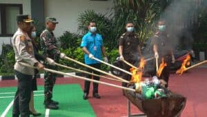 PEMUSNAHAN BARANG BUKTI YANG TELAH BERKEKUATAN HUKUM TETAP (INKRACHT) PEMUSNAHAN BARANG BUKTI YANG TELAH BERKEKUATAN HUKUM TETAP (INKRACHT)
