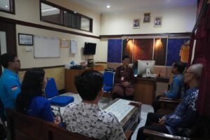AUDIENSI DENGAN BAPEDA KABUPATEN KARANGASEM AUDIENSI DENGAN BAPEDA KABUPATEN KARANGASEM