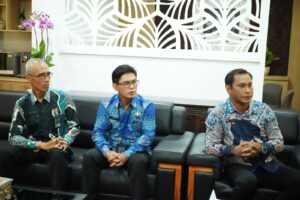 AUDIENSI BERSAMA BUPATI KARANGASEM AUDIENSI BERSAMA BUPATI KARANGASEM